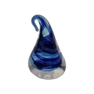 Ron Hinkle Blue Swirled Art Glass Mini Paperweight Figurine  Kiss 2" Handblown